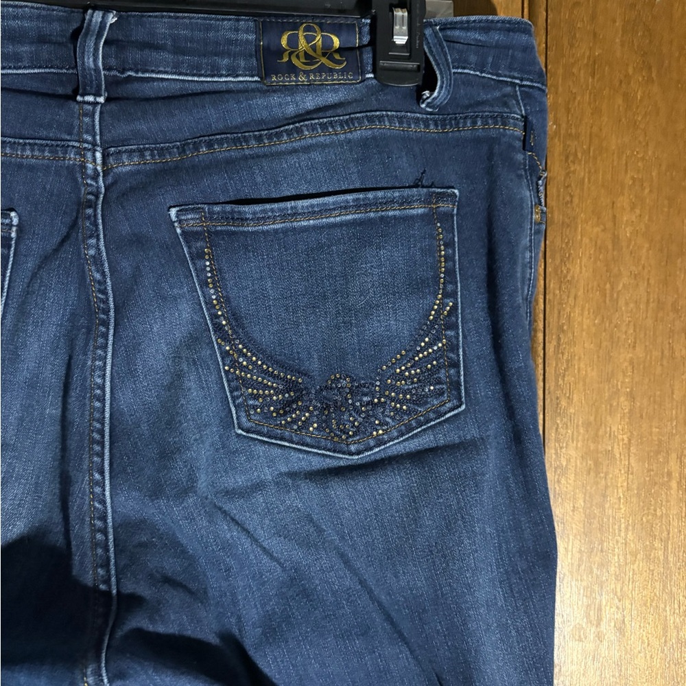 Rock & Republic Blue Jeans - Picture 4 of 13